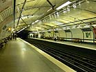 PARIS: Typick stanice metra